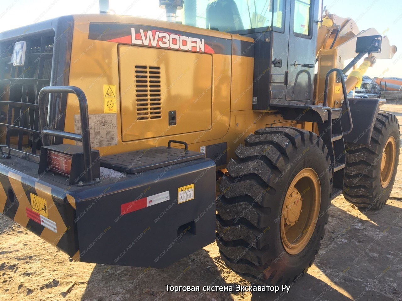 XCMG LW300F [6]