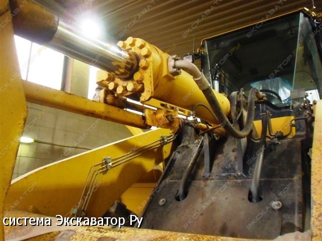 Komatsu WA 470-5 [13]
