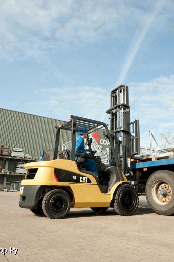 Caterpillar GP30NT [4]