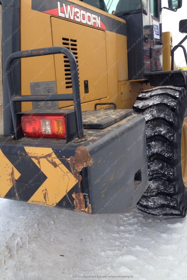 XCMG LW300F [6]