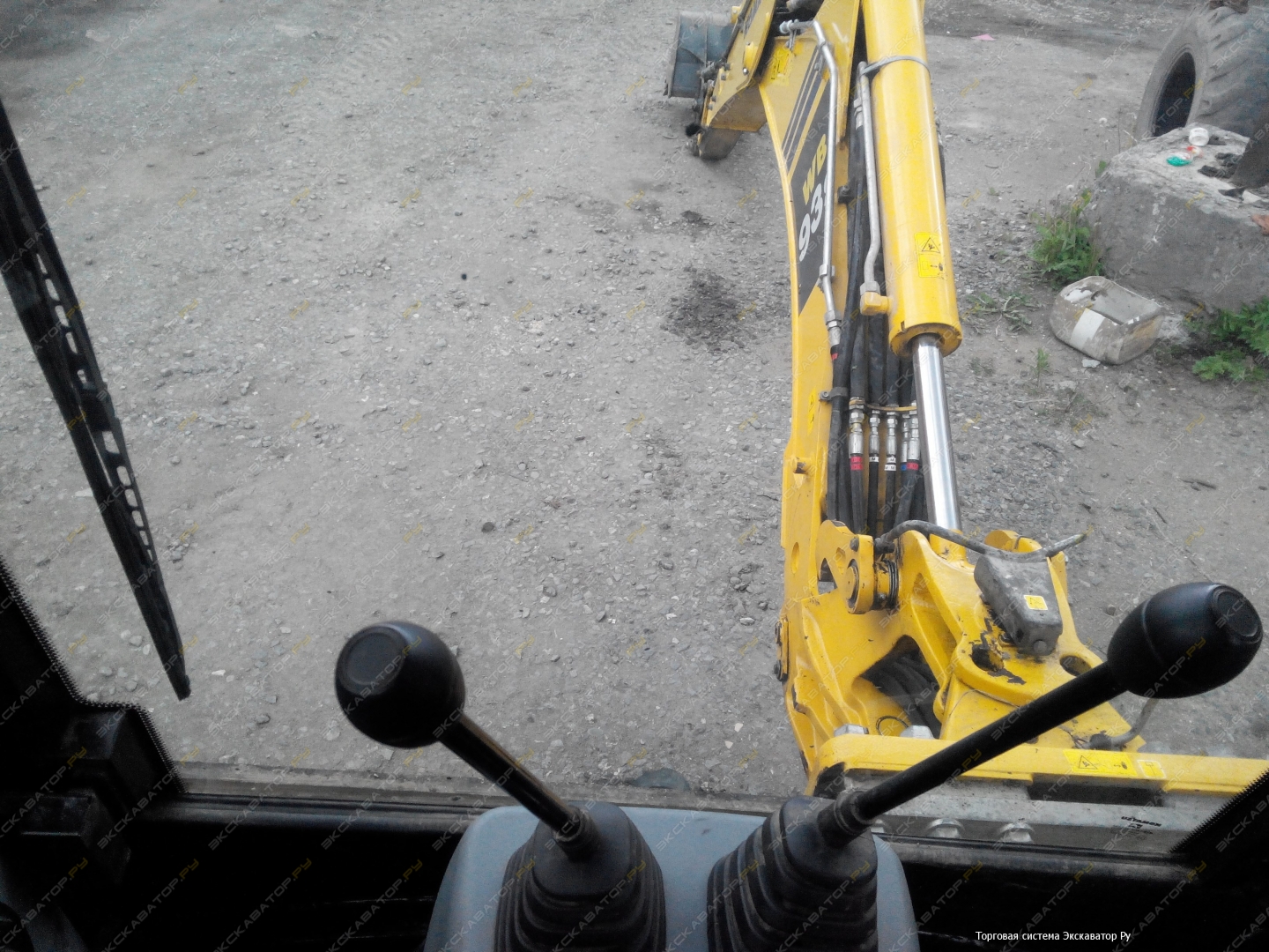 Komatsu WB93S-5 [3]