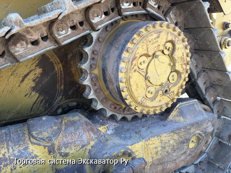 Caterpillar D8T [7]