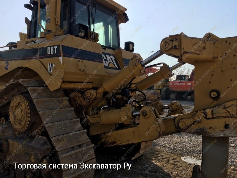 Caterpillar D8T [8]