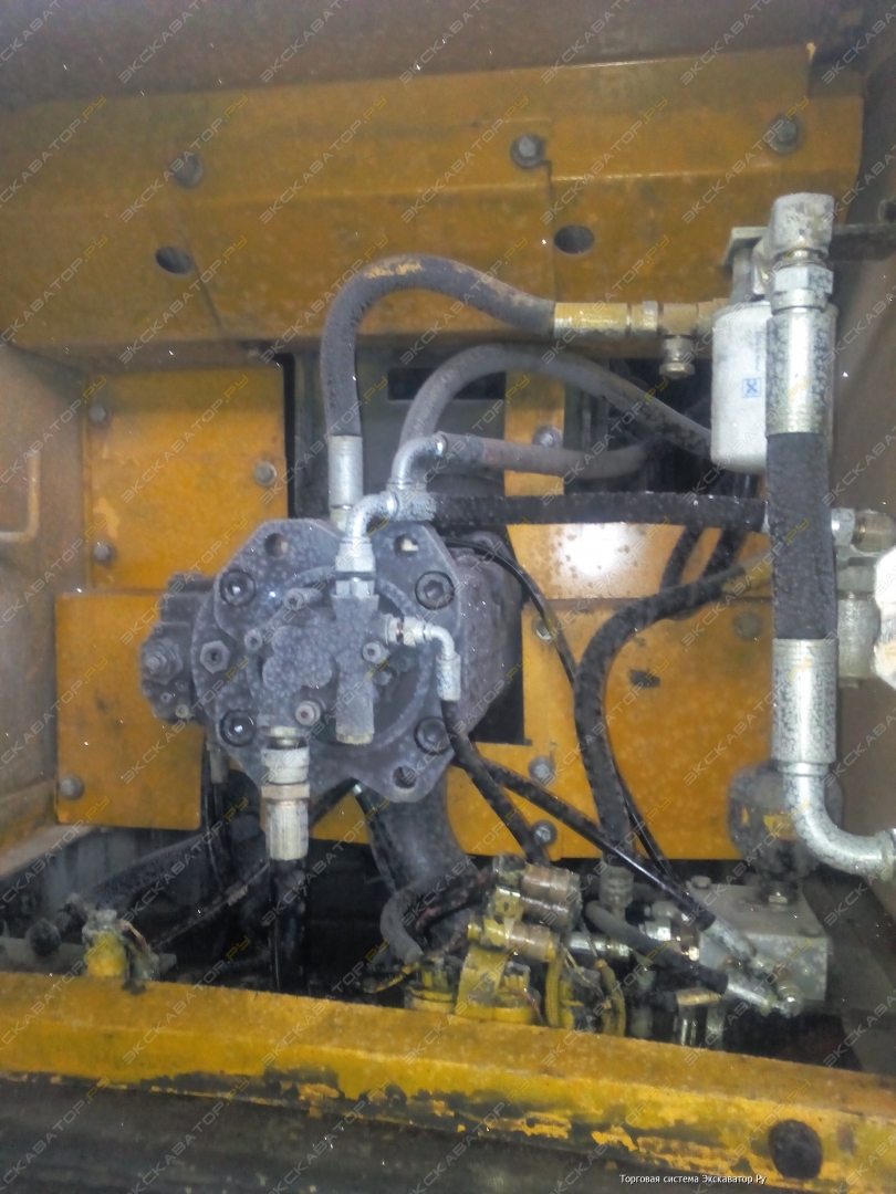Volvo EC 210B [10]