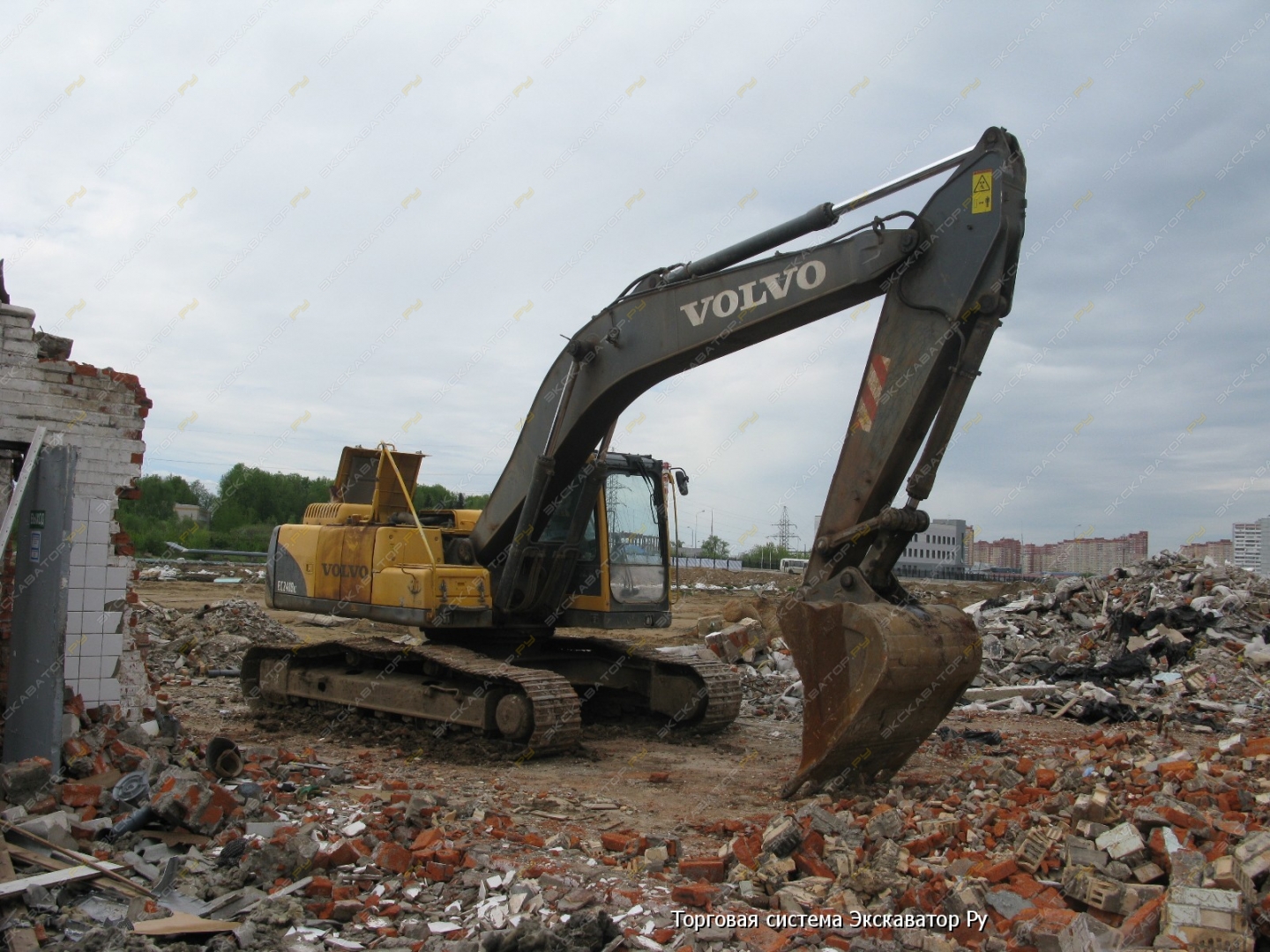 Volvo EC 240B LC [1]