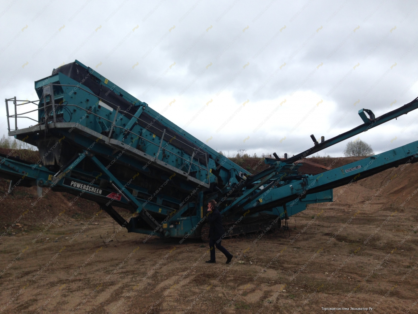Powerscreen Chieftain 2100X track (3 Deck) [0]