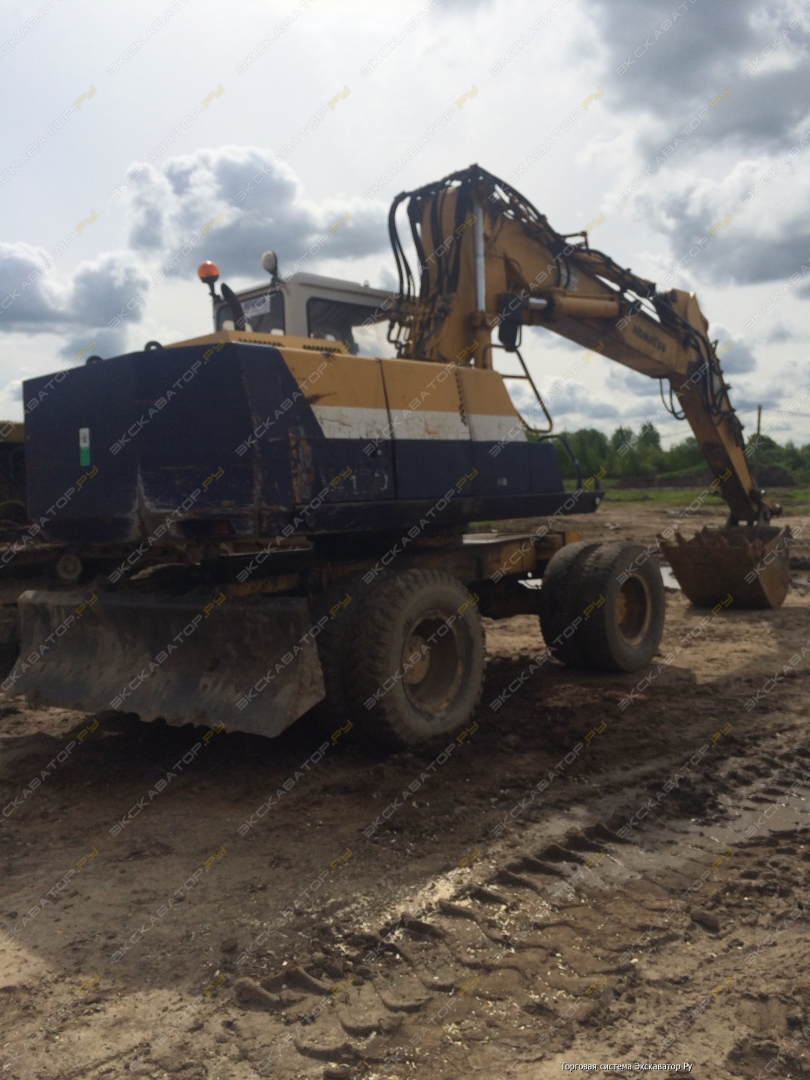 Komatsu PW170 [1]