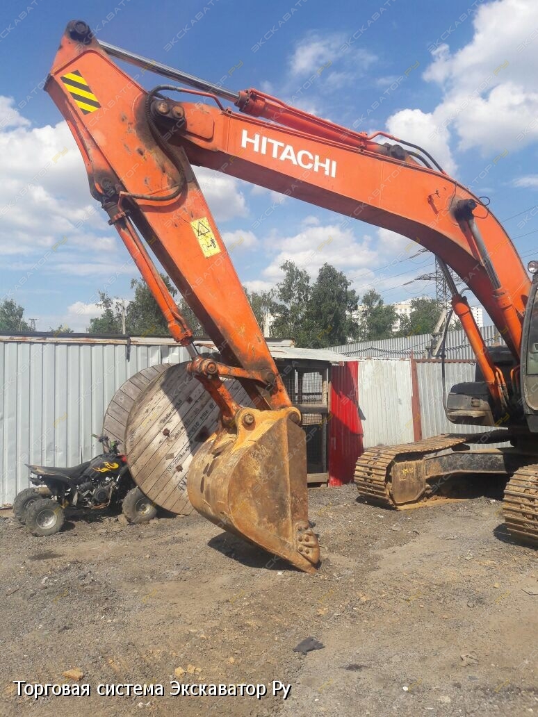 Hitachi ZAXIS 200LC [5]
