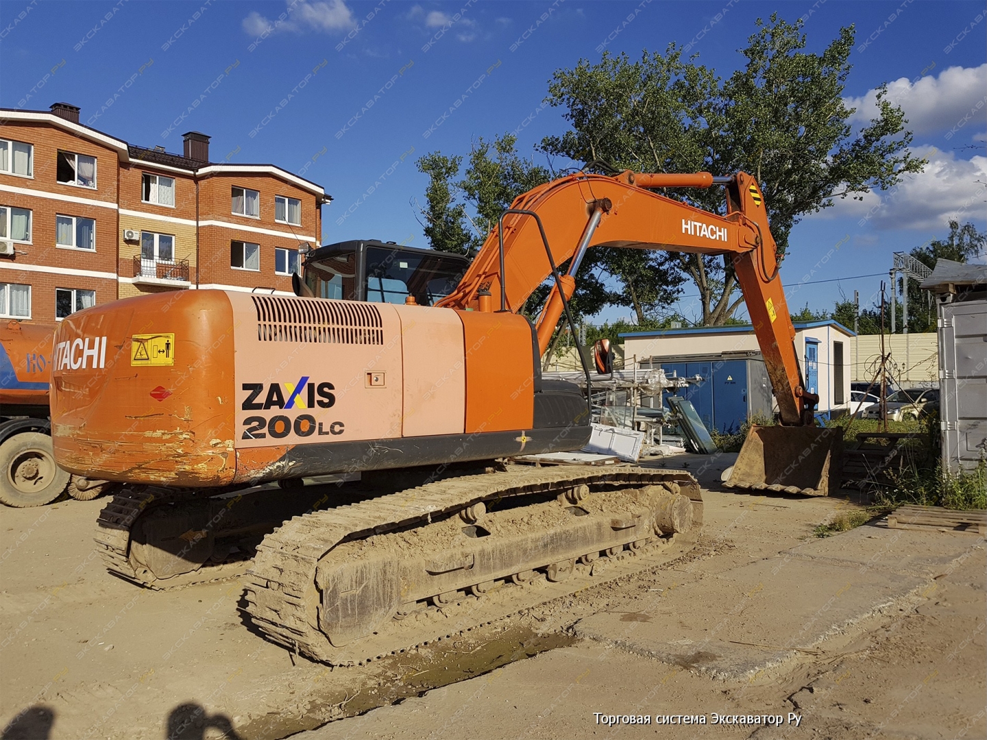 Hitachi ZX 200LC [2]