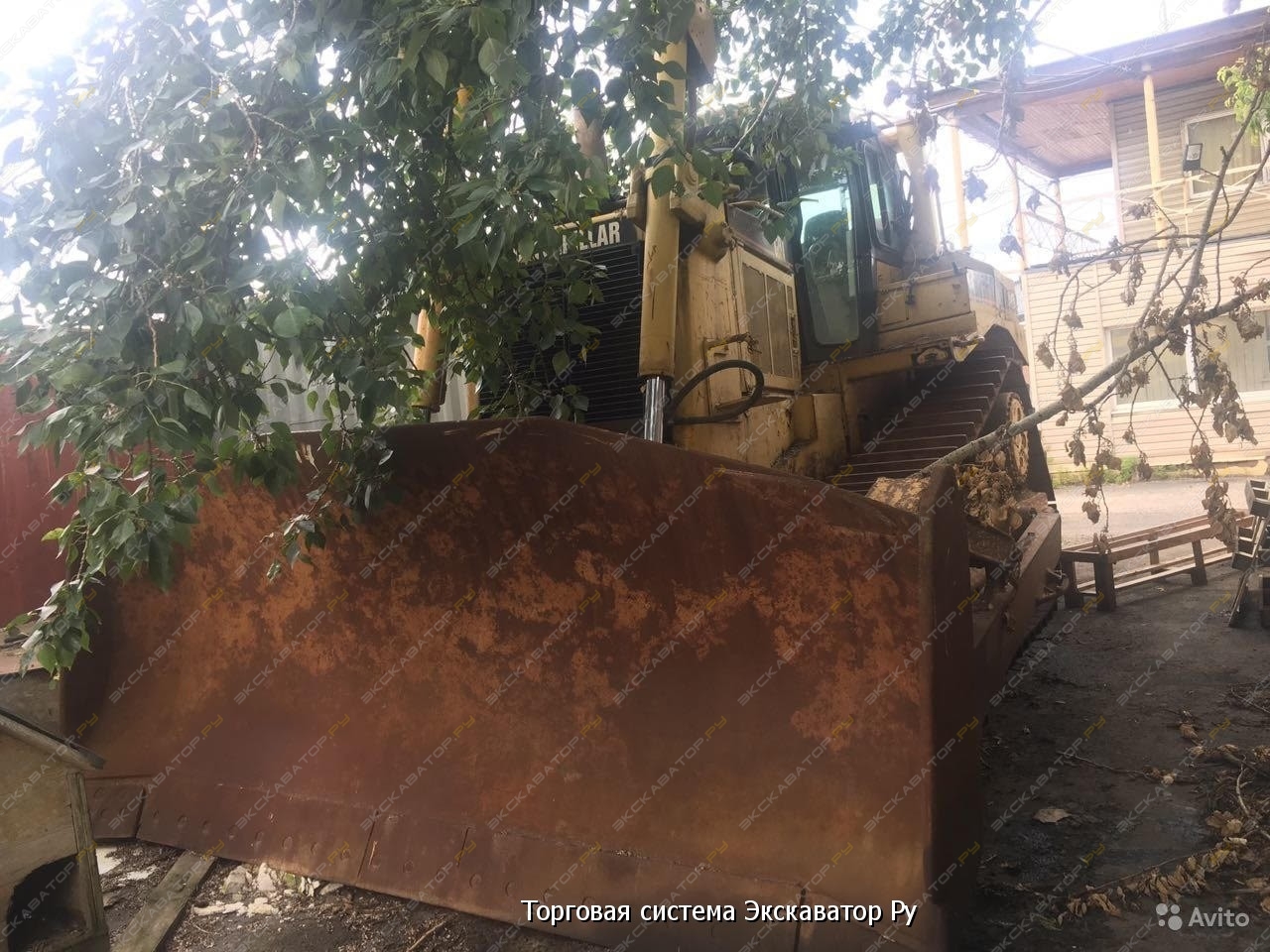 Caterpillar D8R [1]