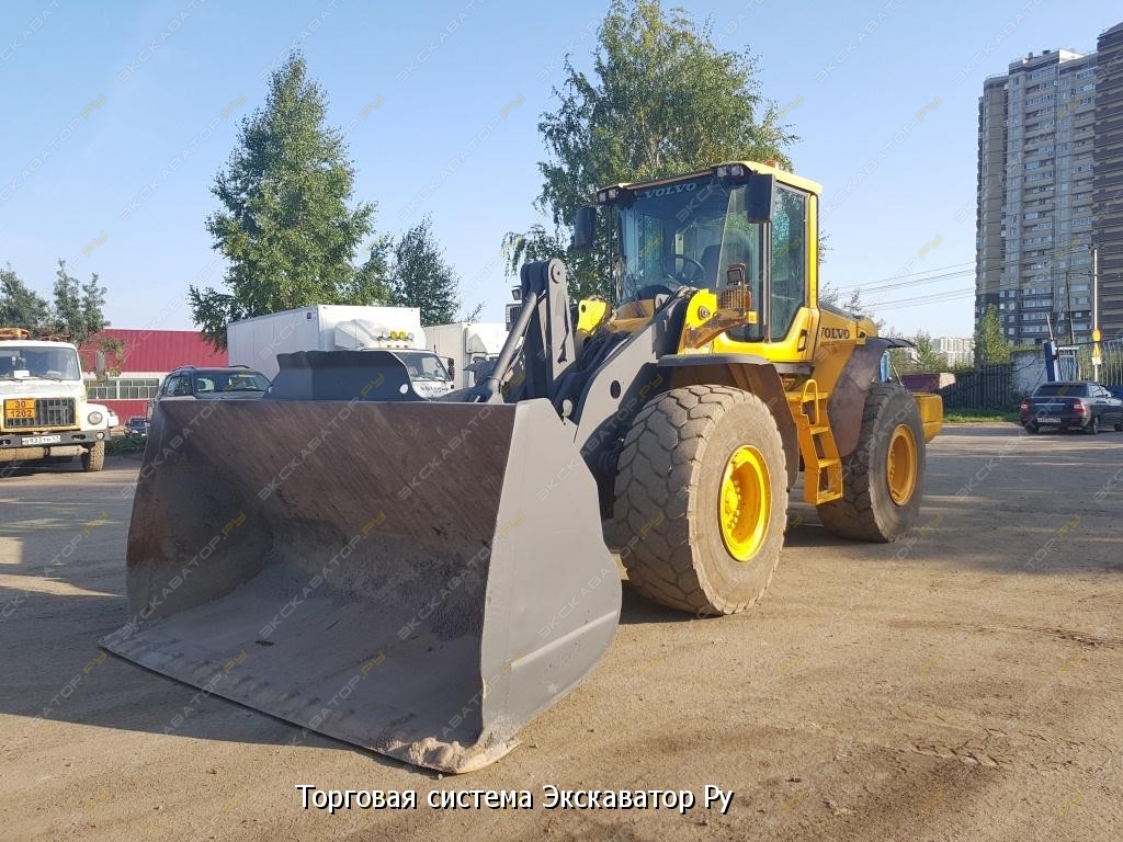 Volvo L120F [9]