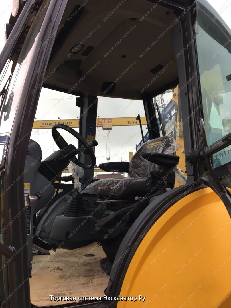 New Holland B115B [8]