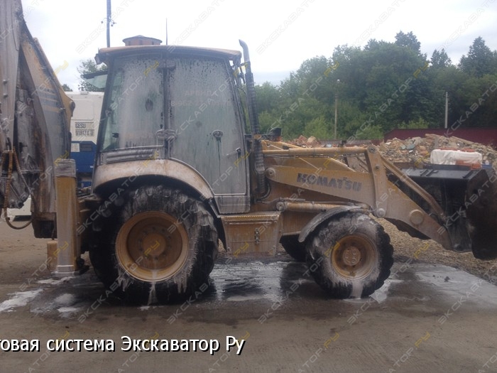 Komatsu WB93R-5 [10]
