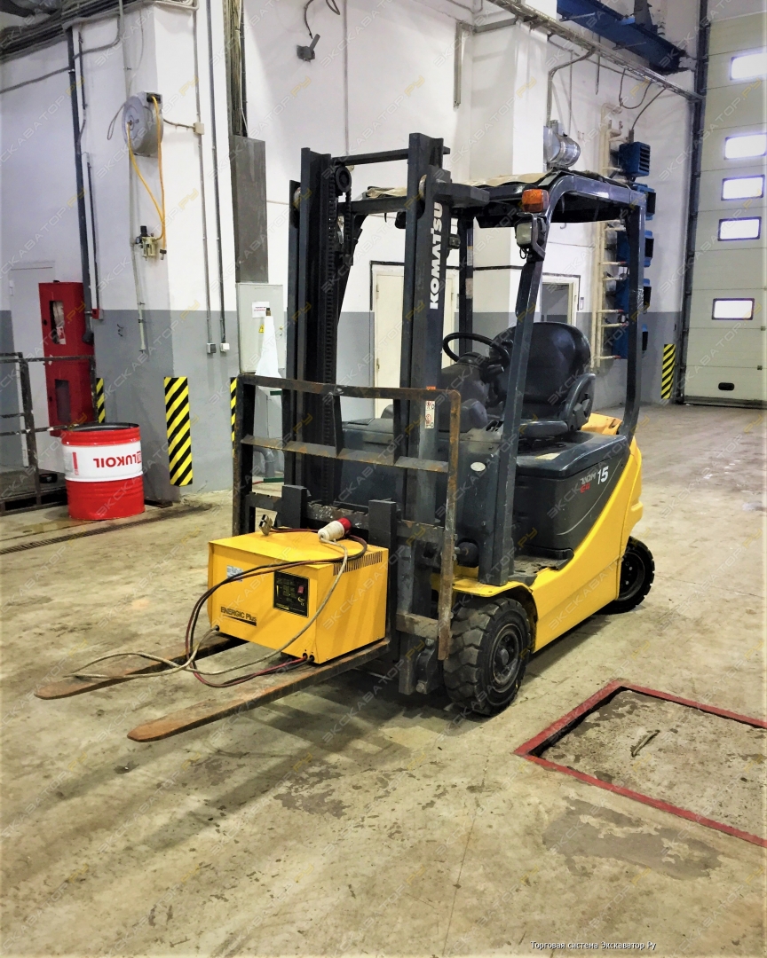 Komatsu FB15-12 [2]