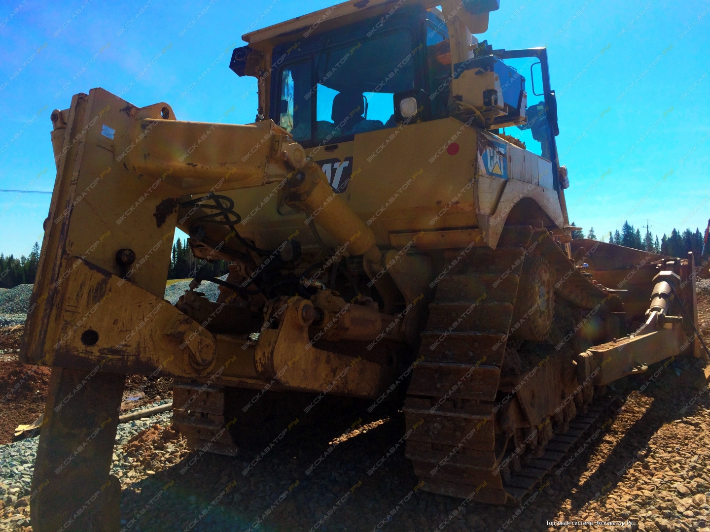 Caterpillar D8T [1]