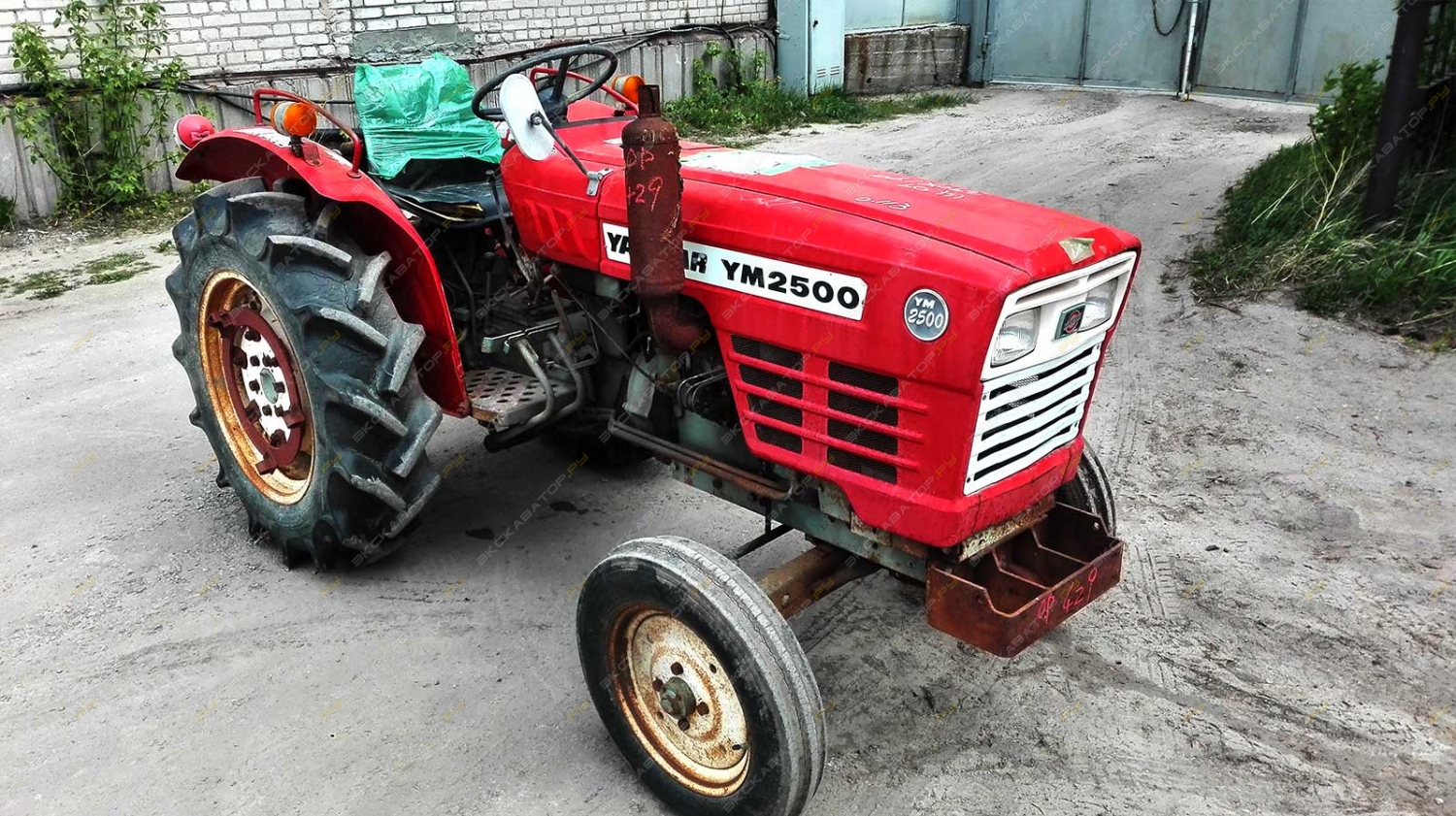 YM2500 [3]