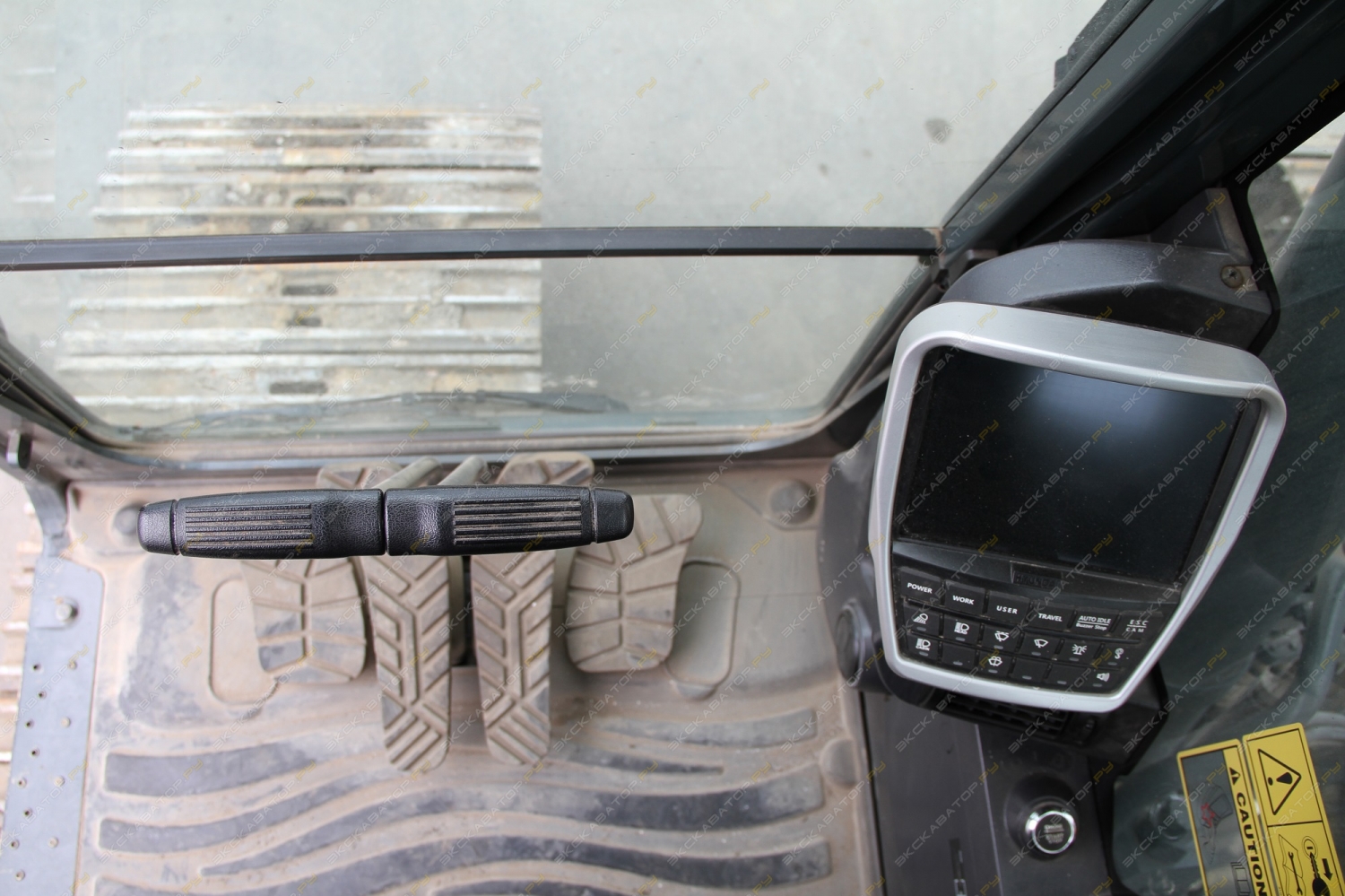 Hyundai ROBEX 220 LC-5 [11]