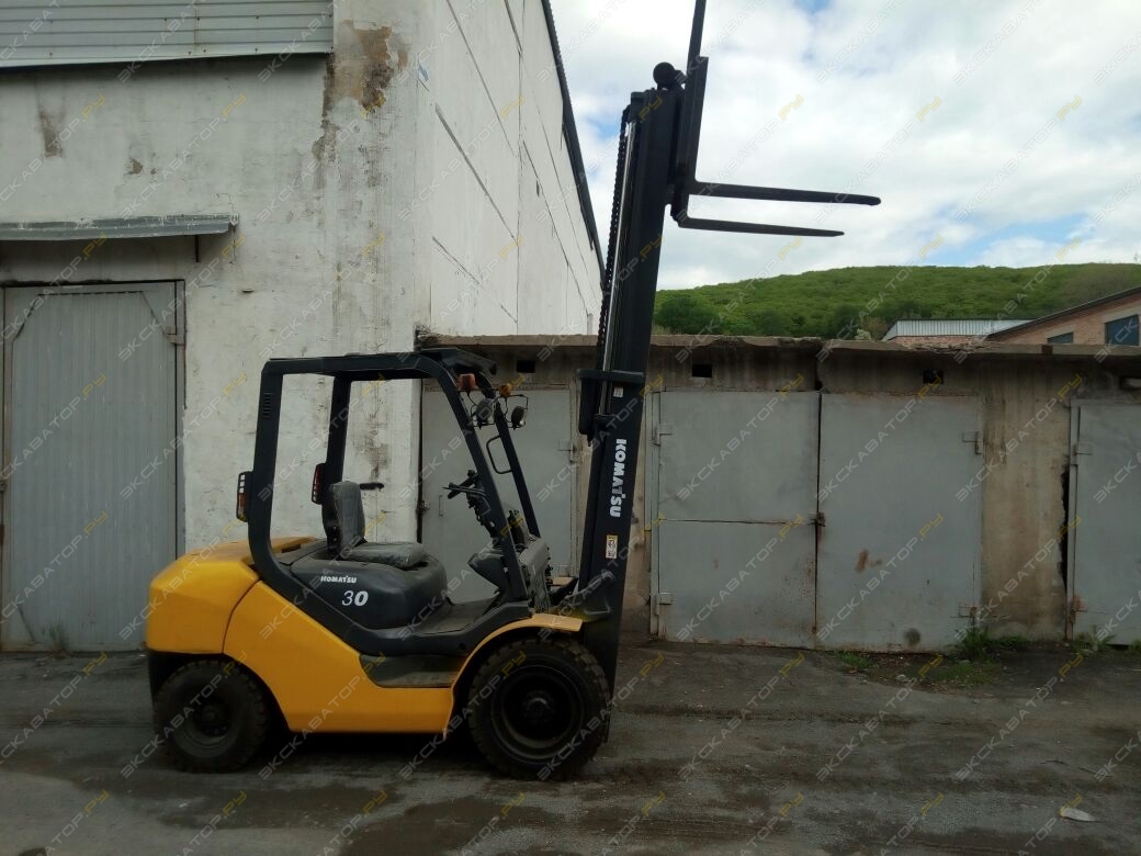 Komatsu FD30T-17 [6]