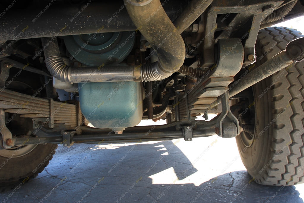 Sinotruk Howo ZZ3327N3847Q [9]
