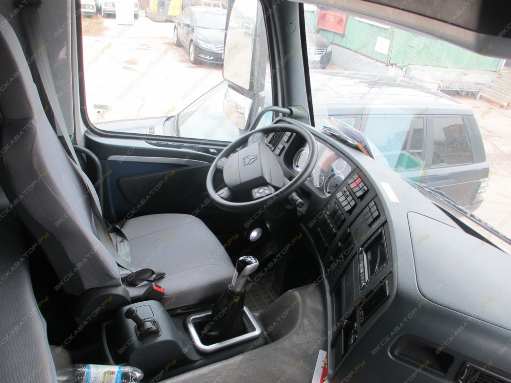 Sinotruk Howo ZZ3327N3847Q [11]