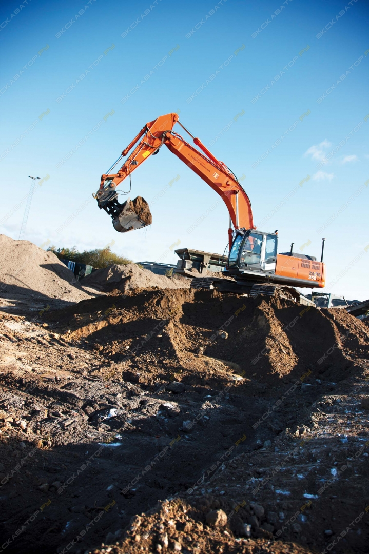 Hitachi EX 350LCH [2]