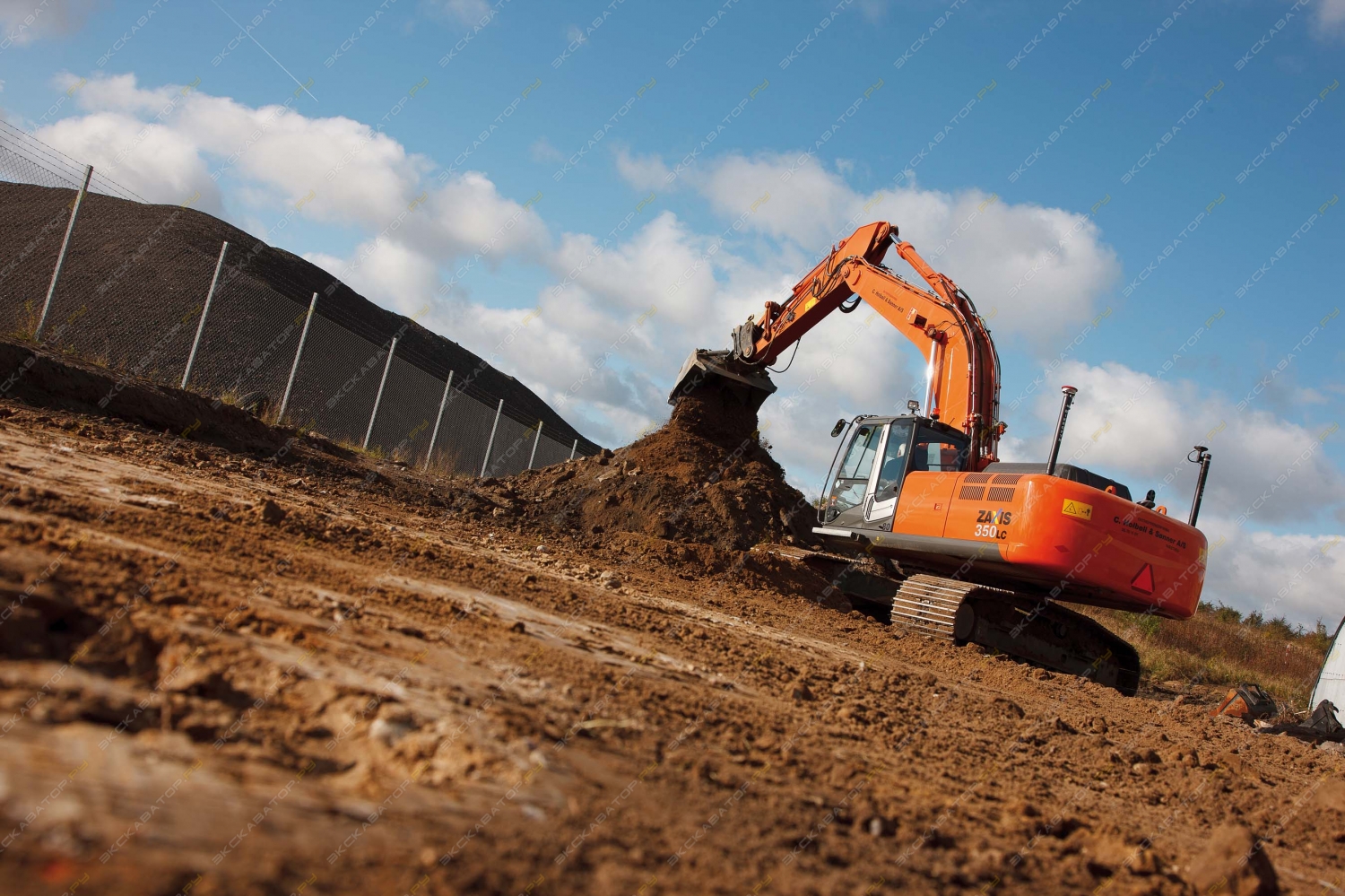 Hitachi EX 350LCH [3]