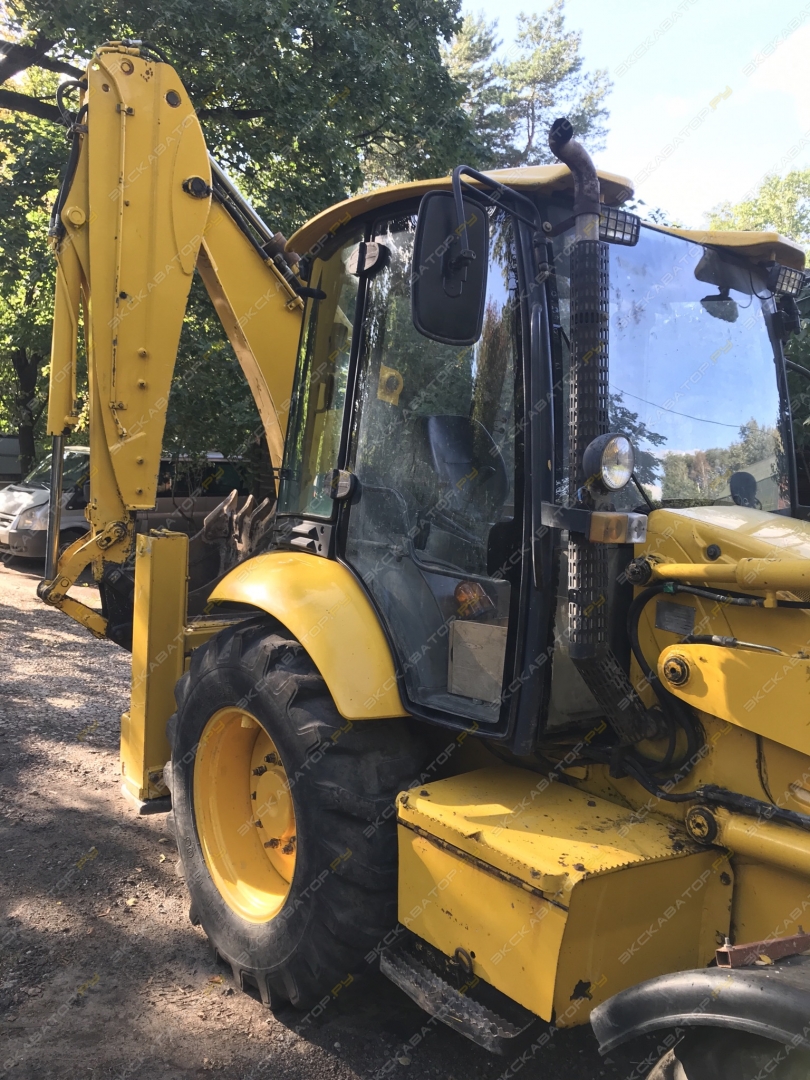 Komatsu WB93R [5]