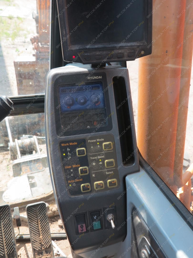 Hyundai R140W-7A [3]