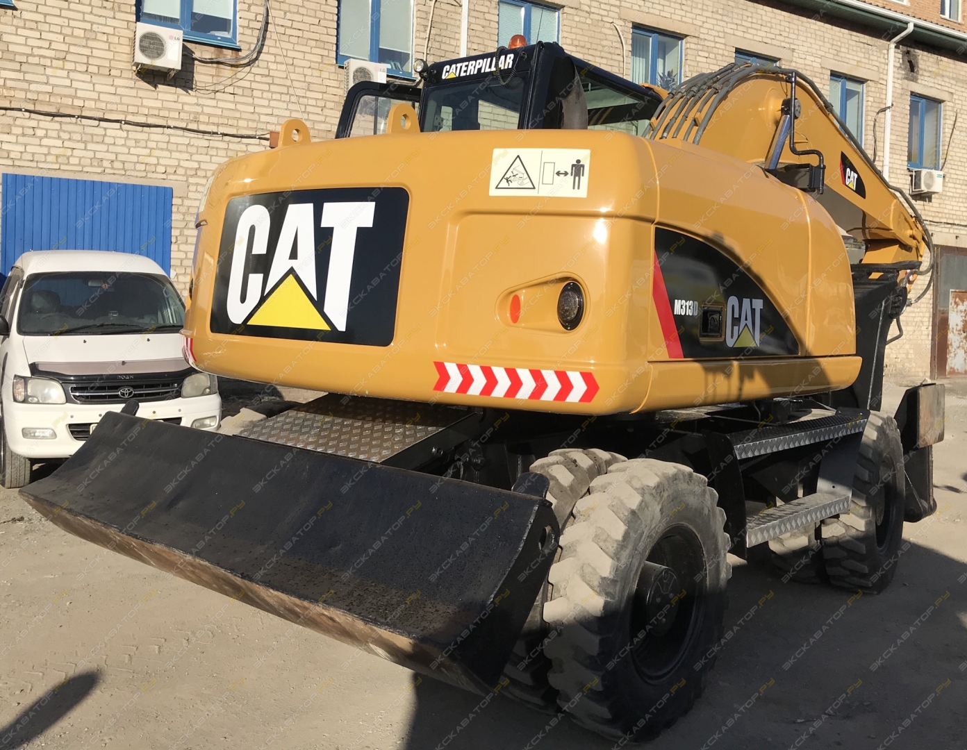 Caterpillar M313D [1]