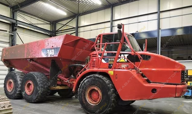 Caterpillar 740B [0]