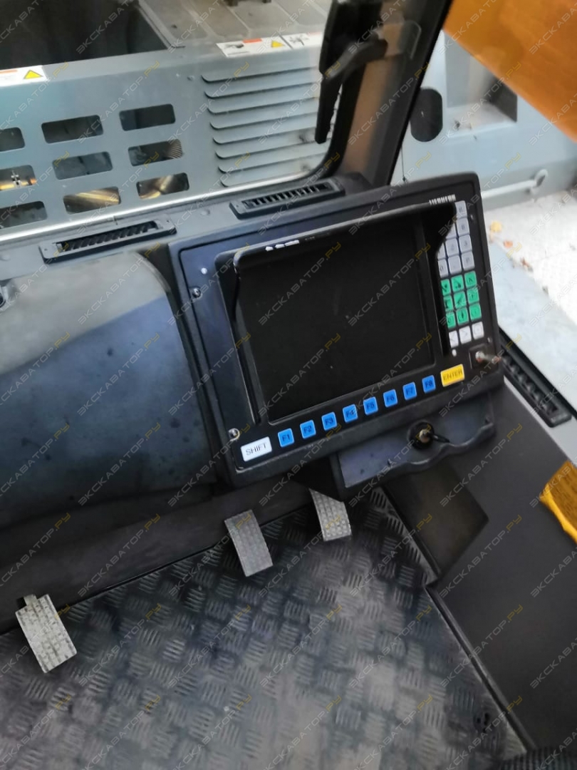 Liebherr LTM 1040-2.1 [11]