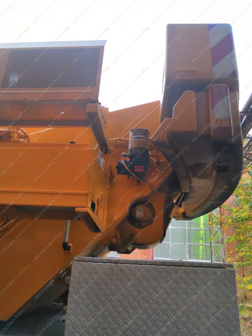 Liebherr LTM 1040-2.1 [12]