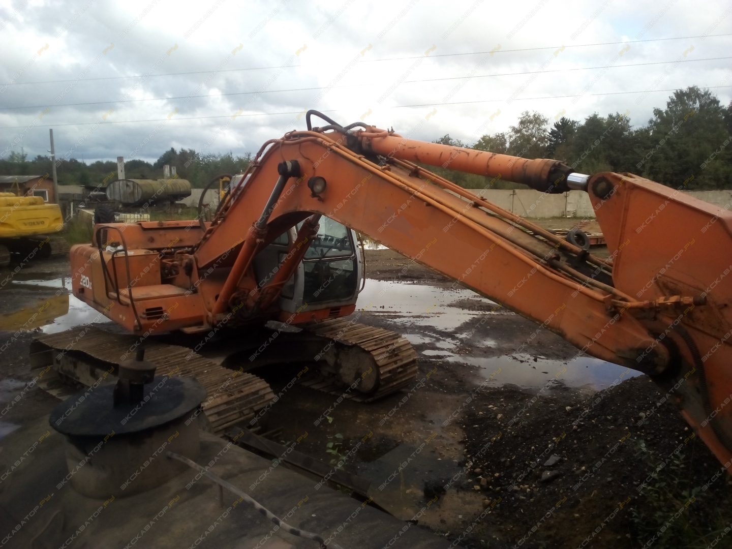 Hyundai R 220LC-9S [3]