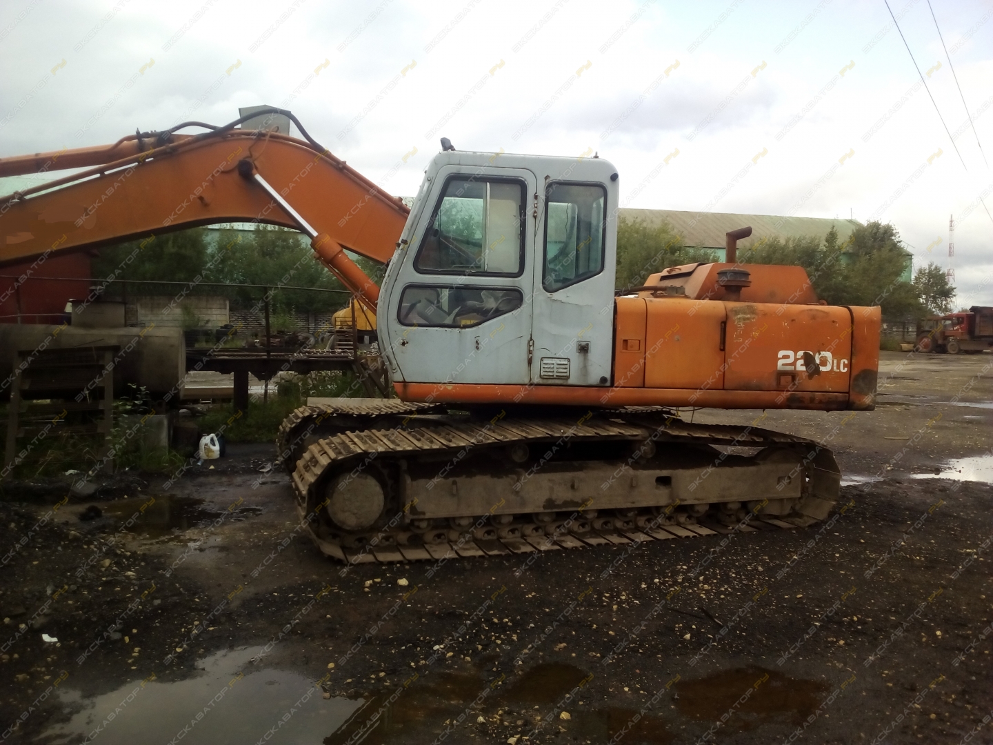 Hyundai R 220LC-9S [5]