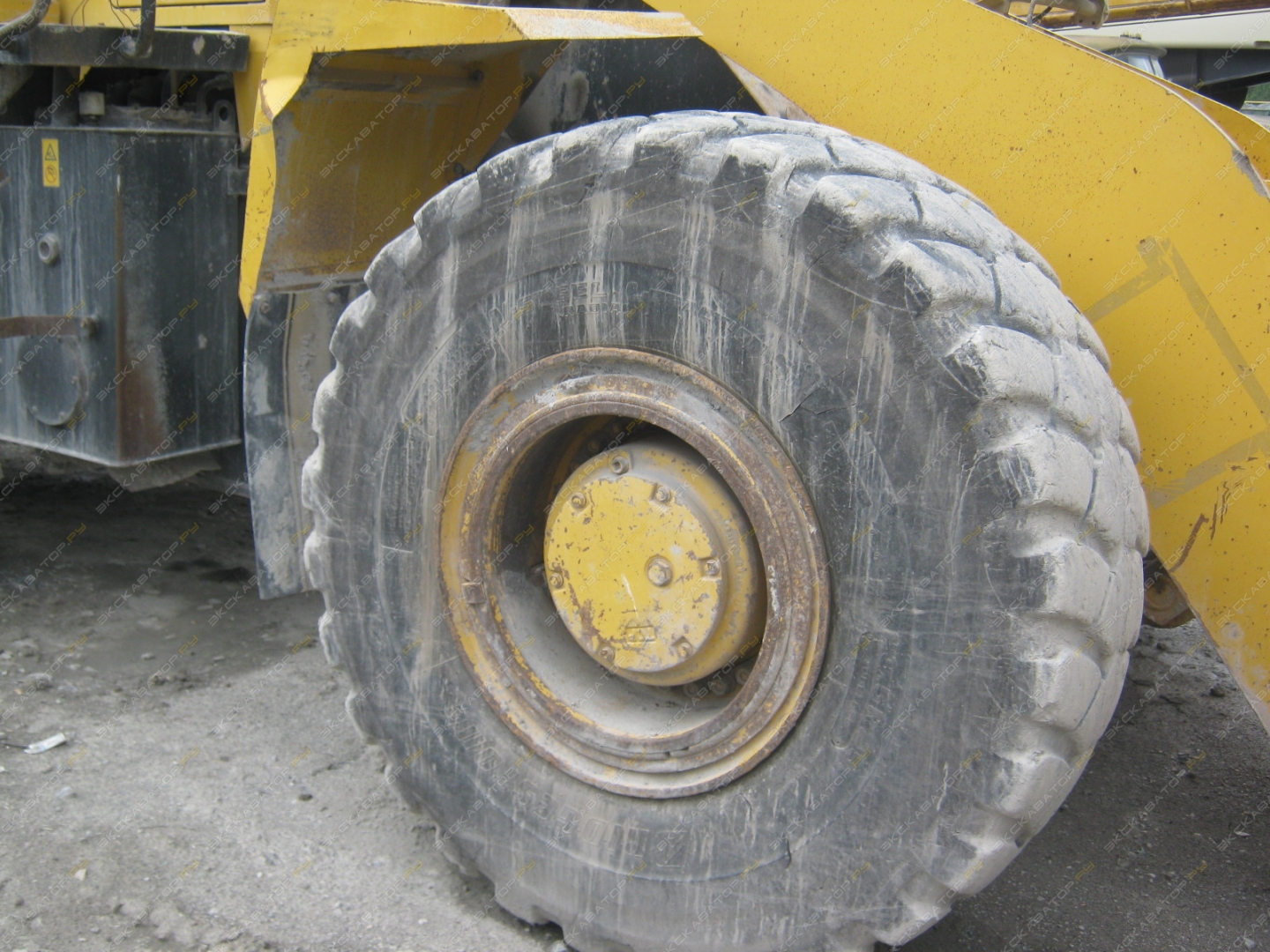 Komatsu WA420-3 [6]