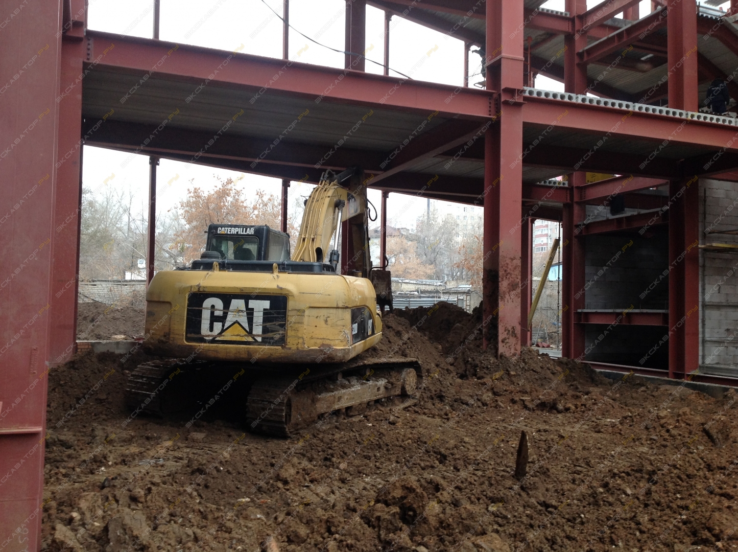 Caterpillar 320 [0]