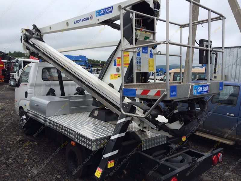 Horyong SKY 210A [5]