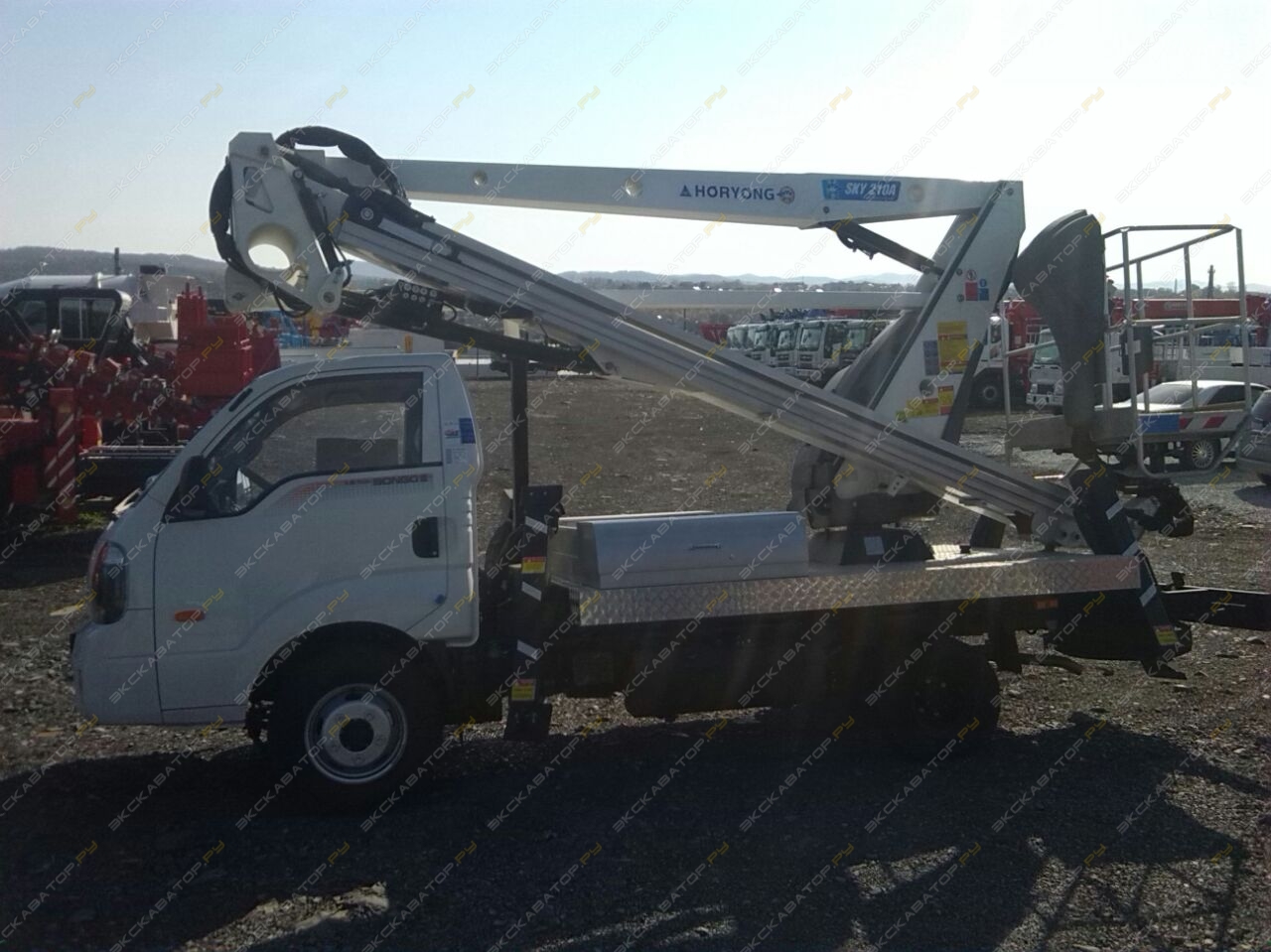Horyong SKY 210A [1]