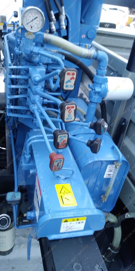 Tadano TM-ZR295 [14]