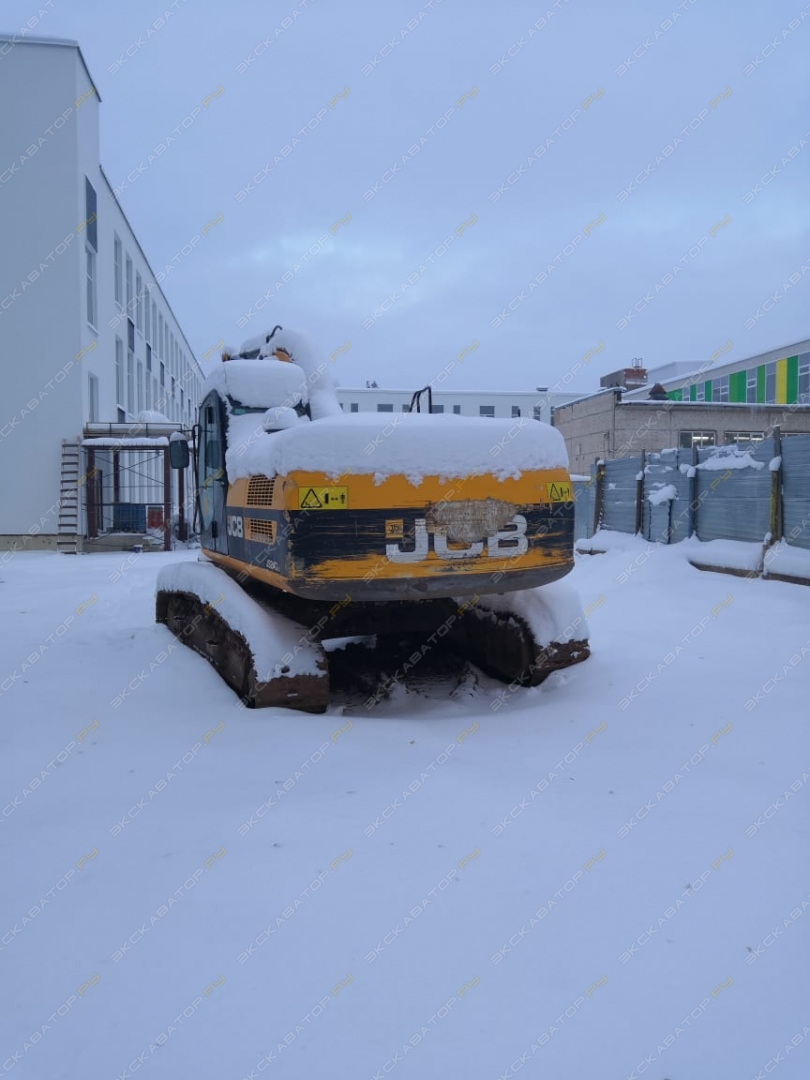 JCB JS 240LC [1]