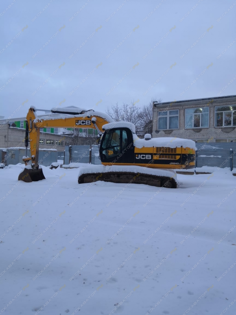 JCB JS 240LC [0]