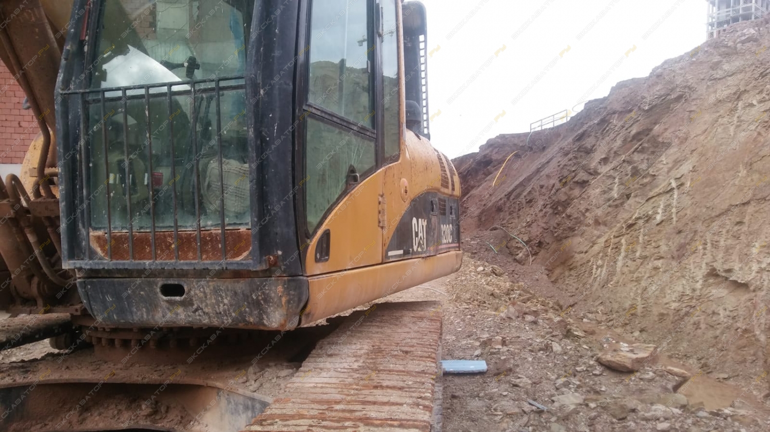 Caterpillar 320C L [1]