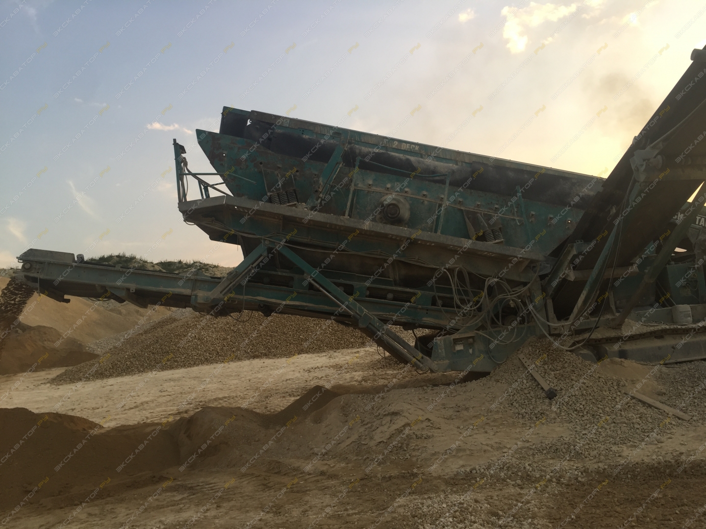 Powerscreen Chieftain 2100X track (2 Deck) [9]