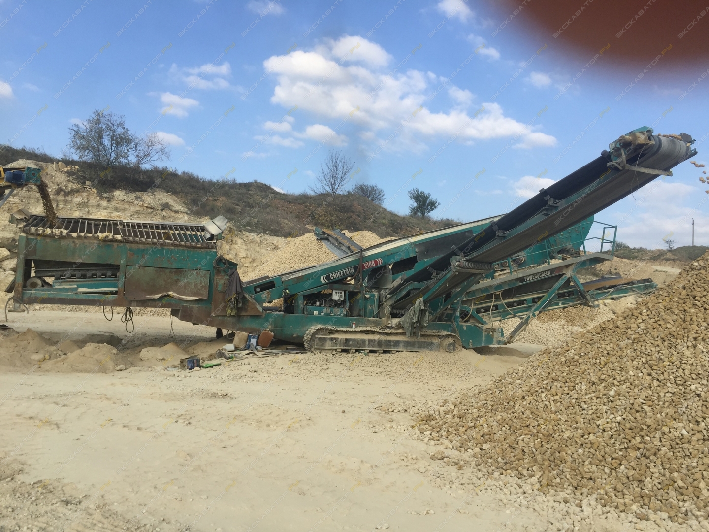Powerscreen Chieftain 2100X track (2 Deck) [1]