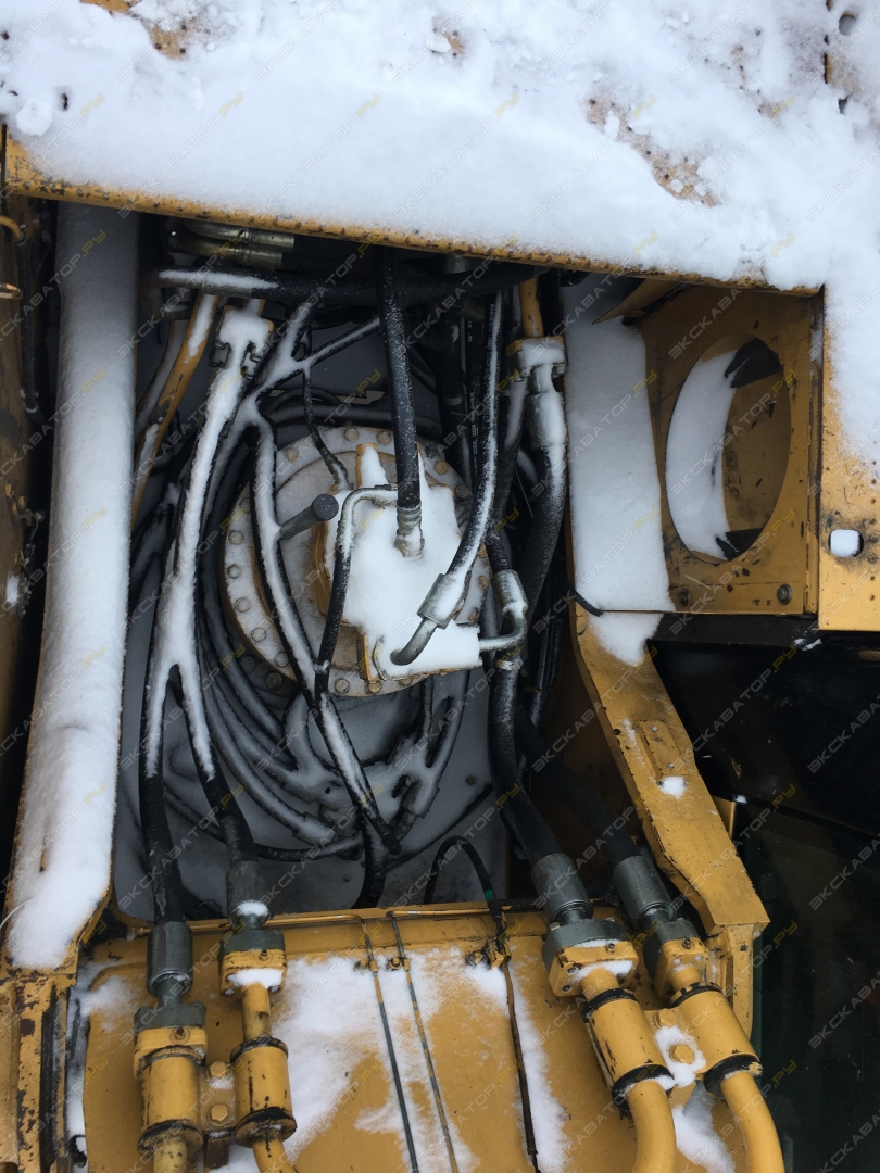 Caterpillar 330D L [16]