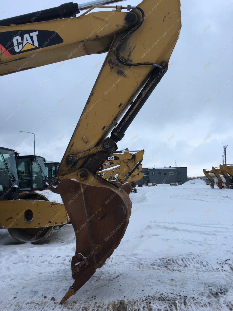 Caterpillar 330D L [4]