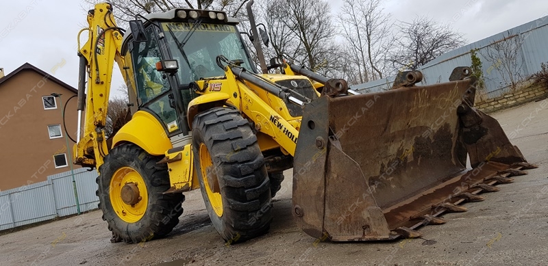 New Holland LB115B [3]