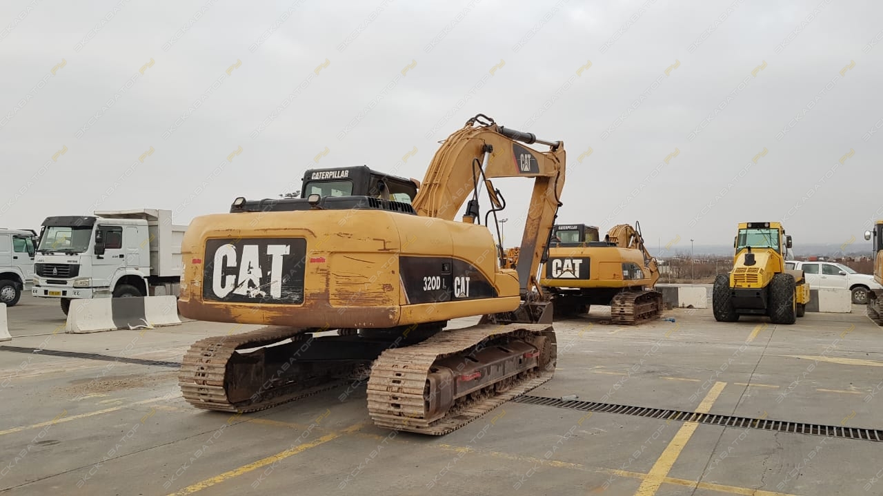 Caterpillar 320D L [2]