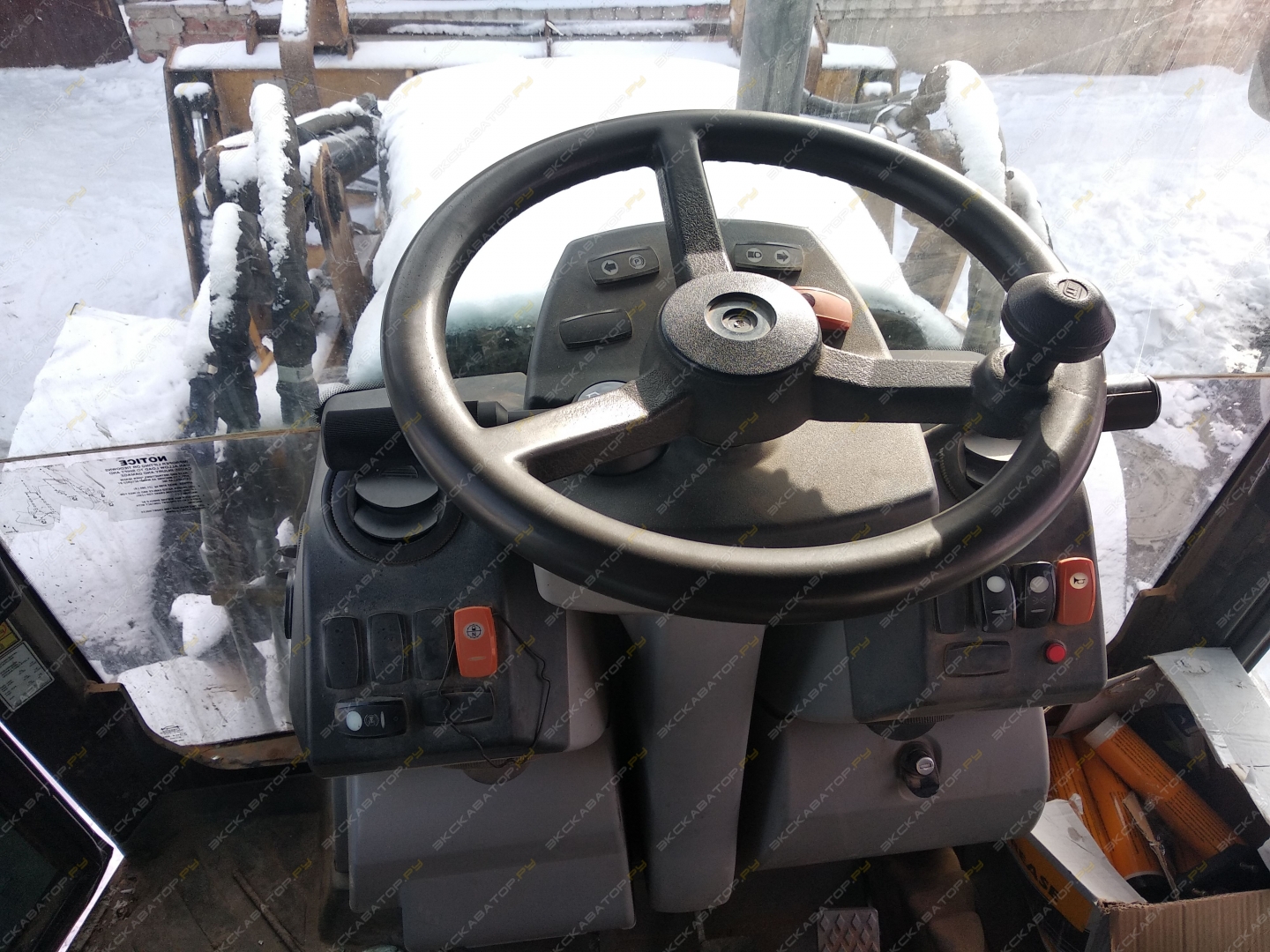 Caterpillar 428E [9]