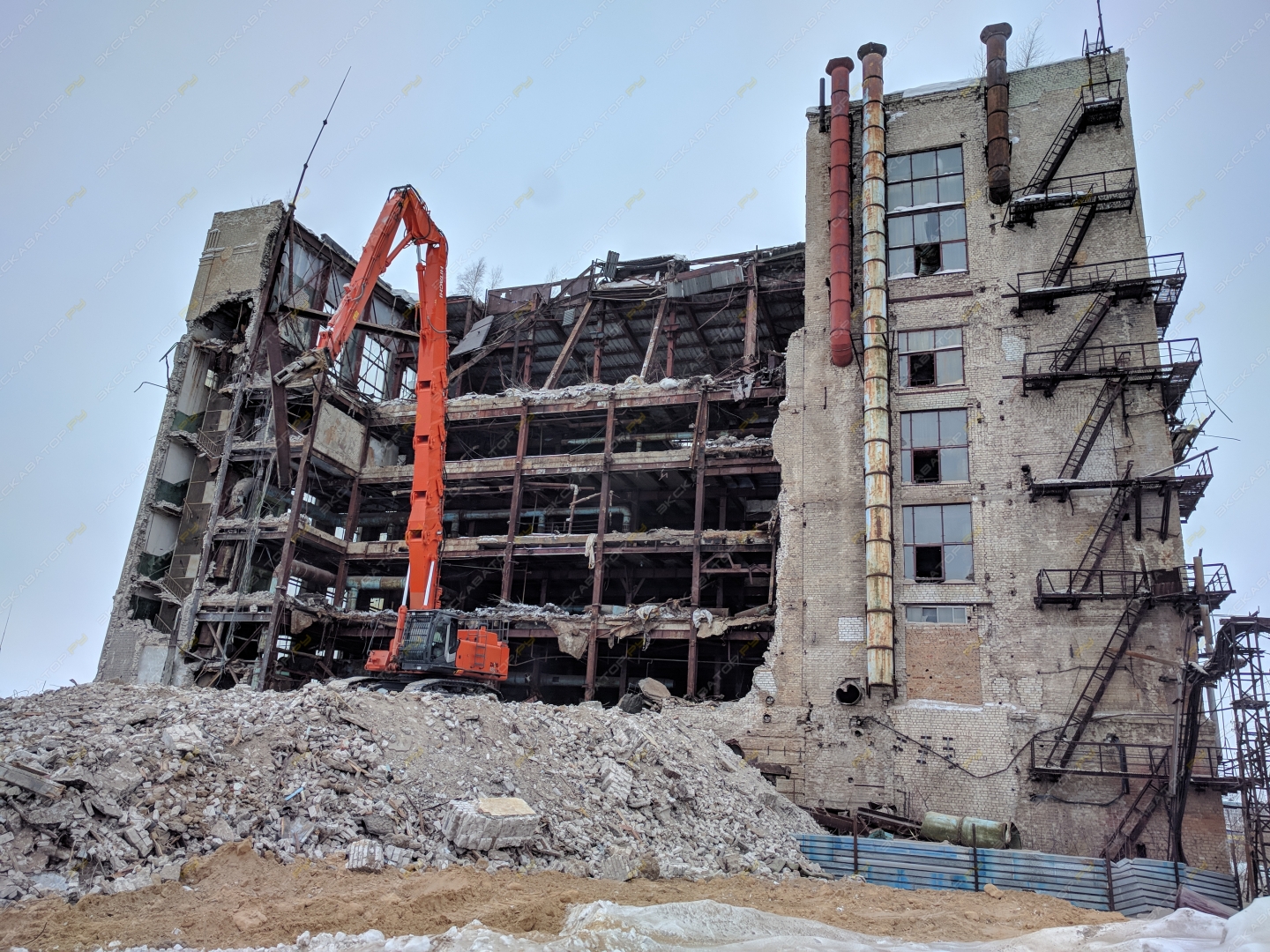 ZX480LC-3 Demolition [1]